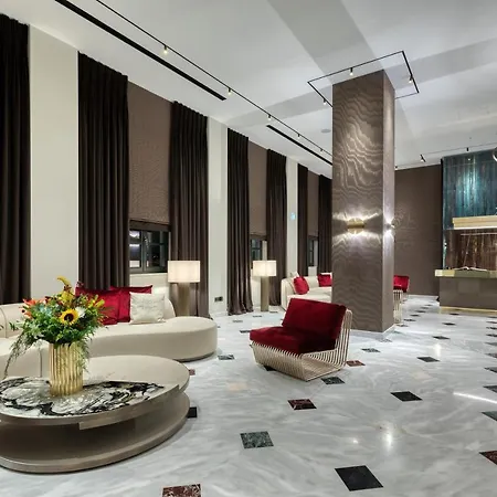 Grand Hotel