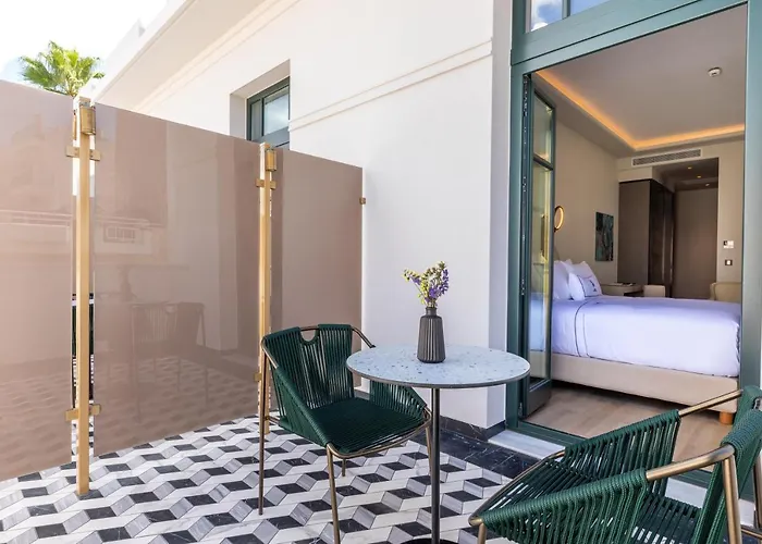 Grand 5* Каламата