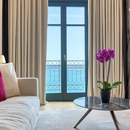 Grand Hotel 5*