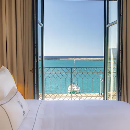 Grand 5* Kalamata