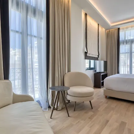 Hotel Grand 5*