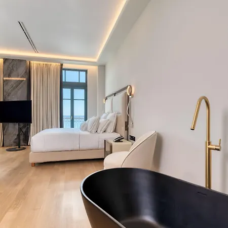 Hotel Grand